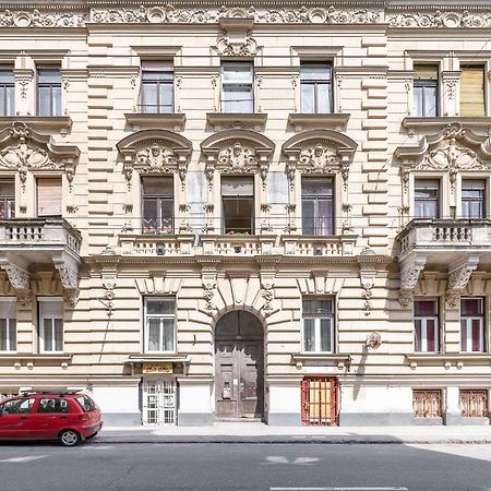 Izabella Home Budapest Extérieur photo
