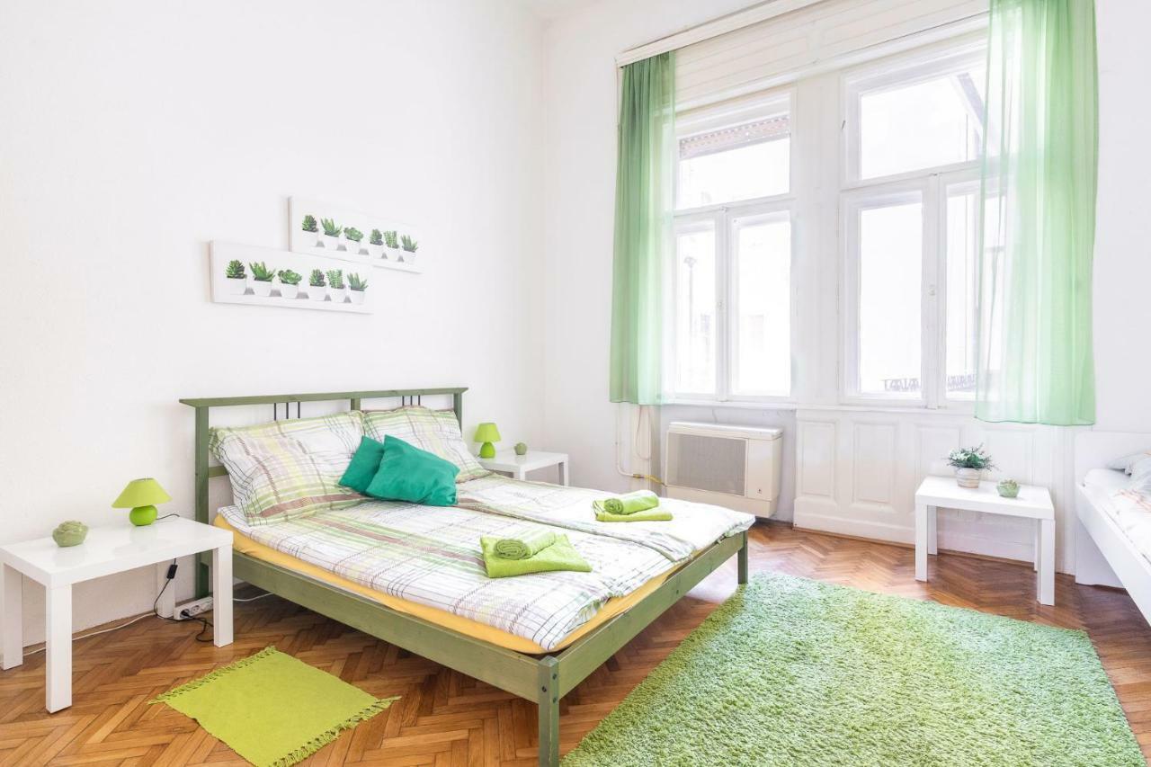Izabella Home Budapest Extérieur photo